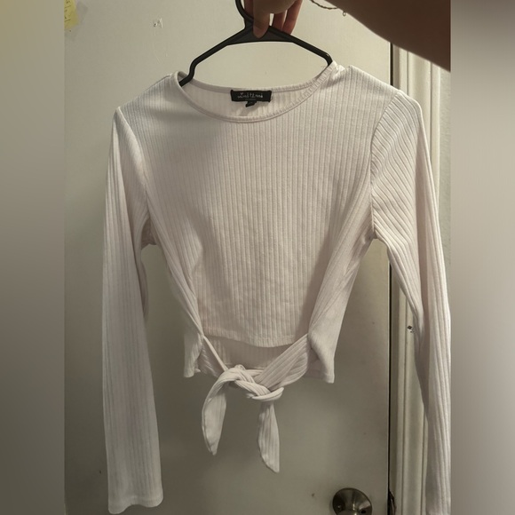 Free with any purchase - Picture 1 of 3